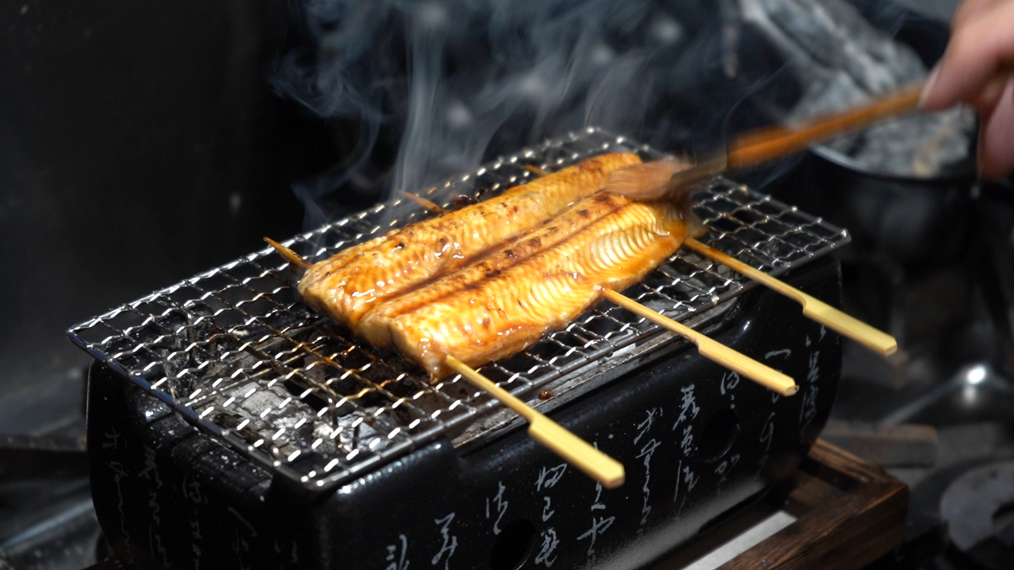 自宅で楽しむ本格炭火焼き:卓上コンロの魅力とは