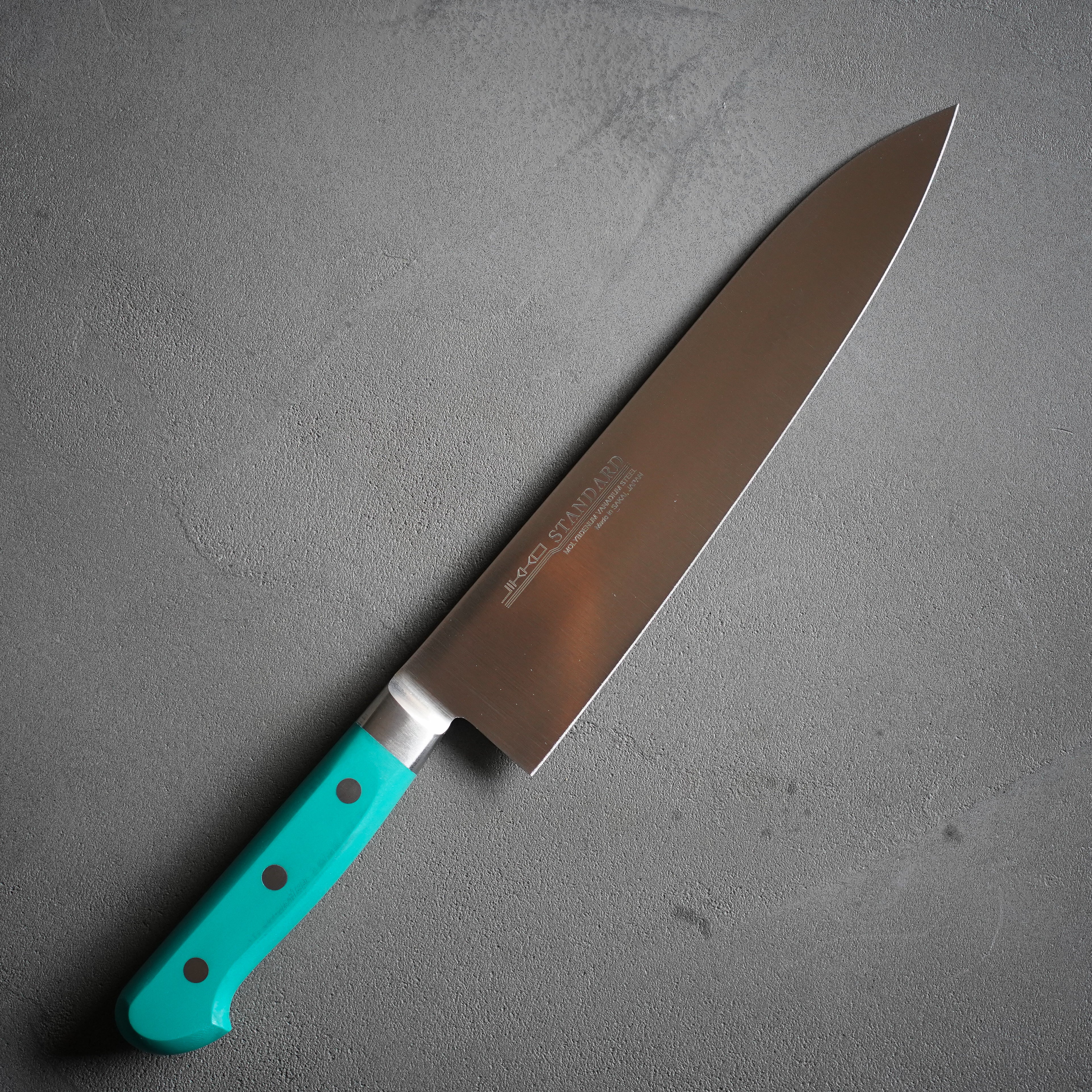 堺の實光刃物 スタンダード抗菌PC ツバ付 牛刀 – プロも家庭も安心の