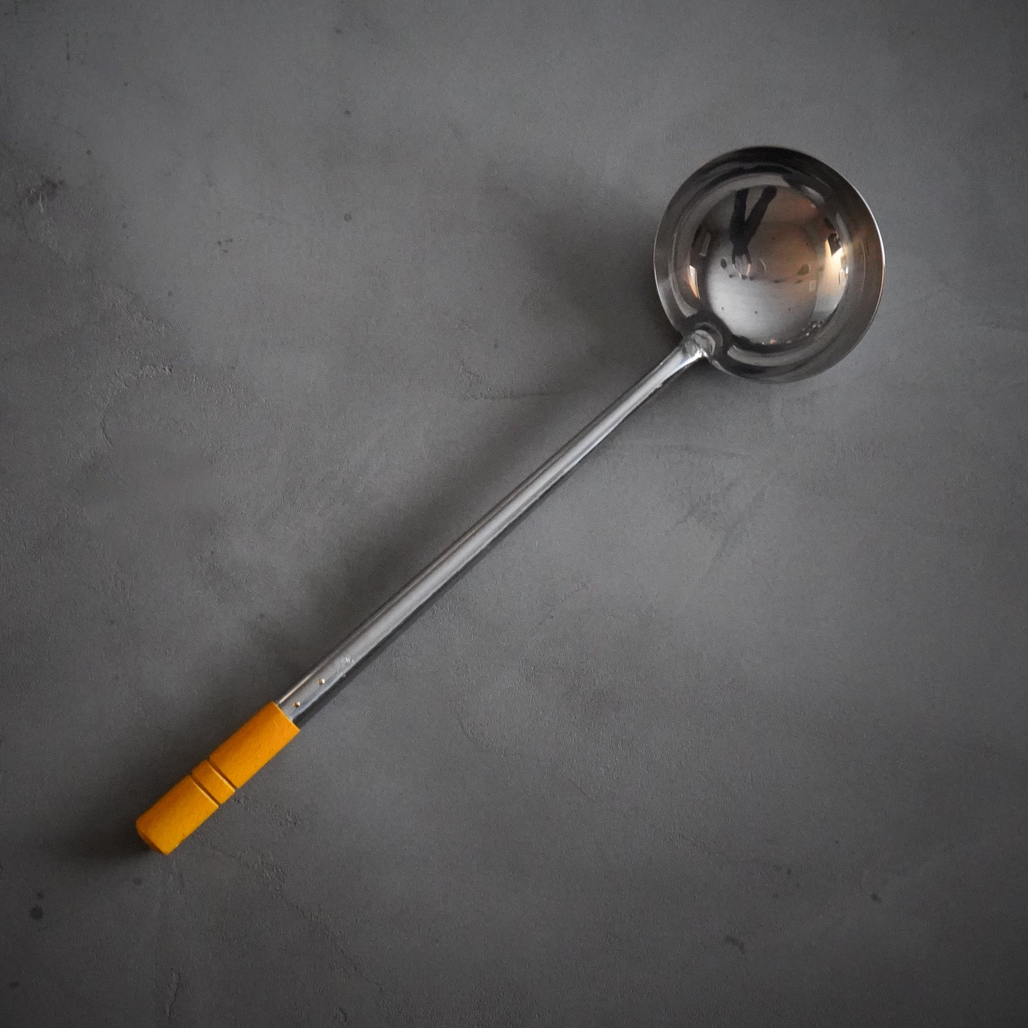 KD18-0木柄パイプ中華お玉 / カンダ – Tomoe-Ya