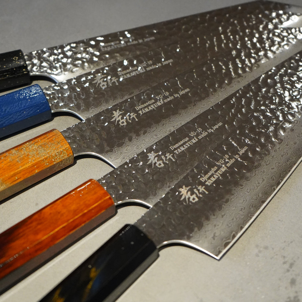 
                  
                    33 layer Damascus Oak Lacquer Sword-shaped Gyuto 190mm / Sakai Takayuki
                  
                
