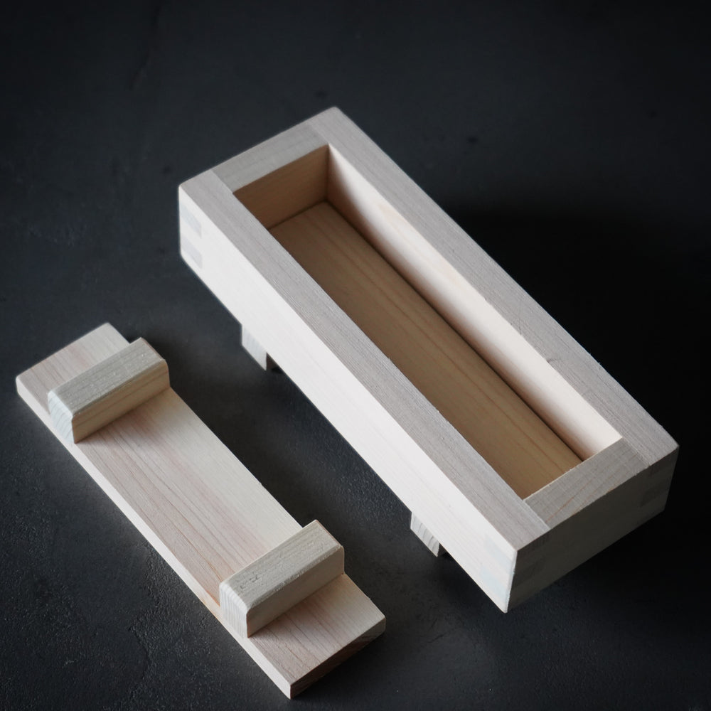 
                  
                    Hinoki Sushi Mold – No-Cut Design | Miyabi Urushi Crafts
                  
                