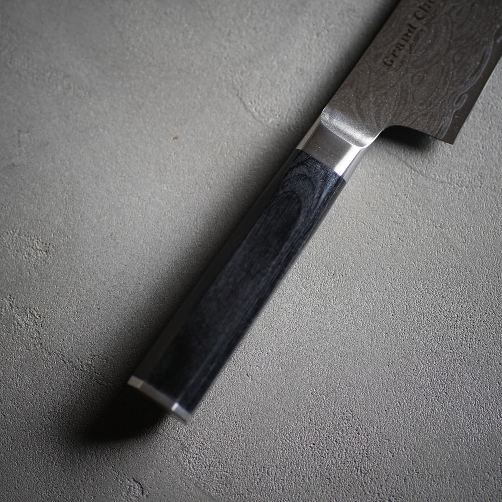 
                  
                    Grand Chef Seigaiha Santoku Knife 180mm / Takayuki Sakai
                  
                