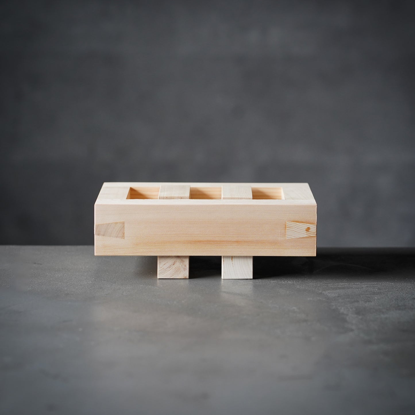 
                  
                    Two-layer cypress / Miyabi Urushi Kogei
                  
                