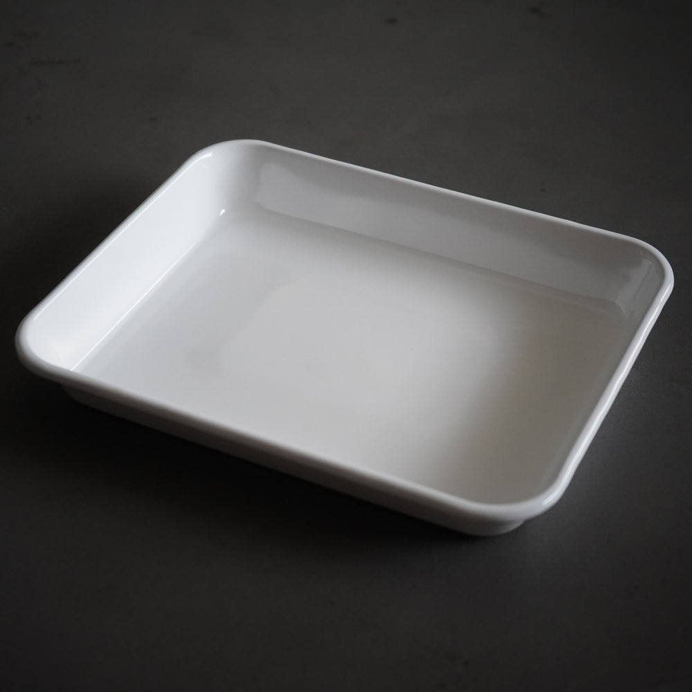 Enamel tray (all white) / Noda Horo