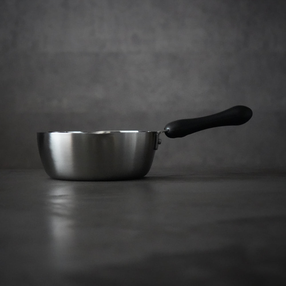Koinu brand 3-layer clad plastic handle IH Yukihira pan / Honma Seisakusho