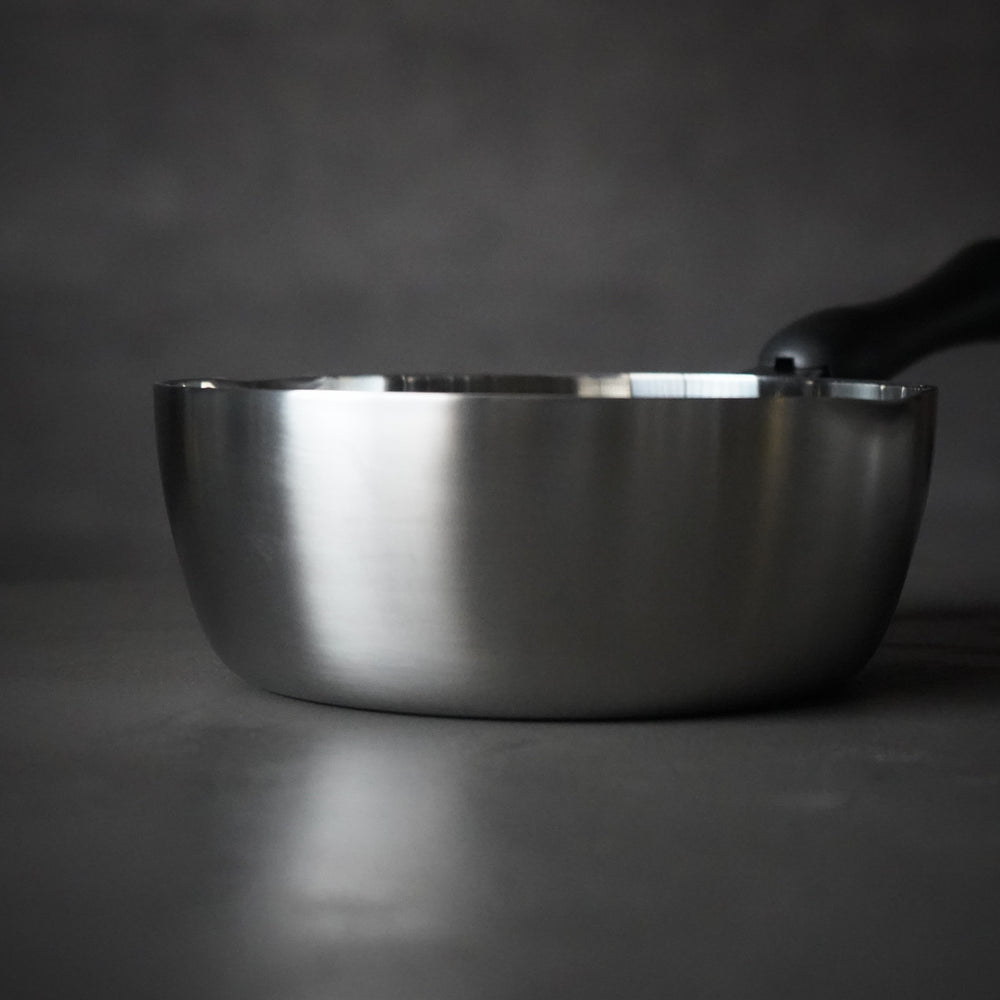 
                  
                    Koinu brand 3-layer clad plastic handle IH Yukihira pan / Honma Seisakusho
                  
                