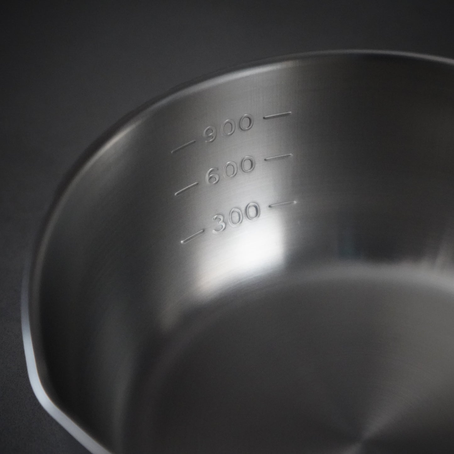 
                  
                    Professional grade three-layer steel pan / Takei Utensils Manufacturing Co., Ltd.
                  
                
