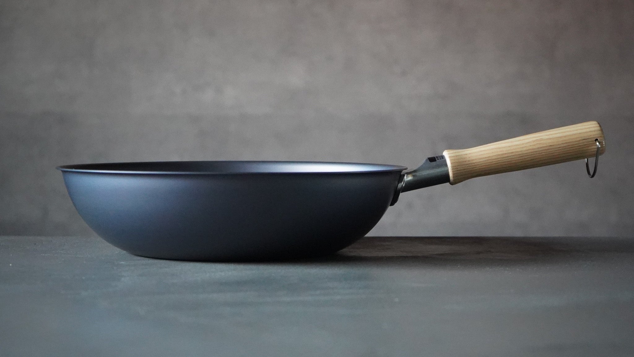 めろんpan Amazon.com: Ernest A-77340 Frying Pan, Supervised by a Well